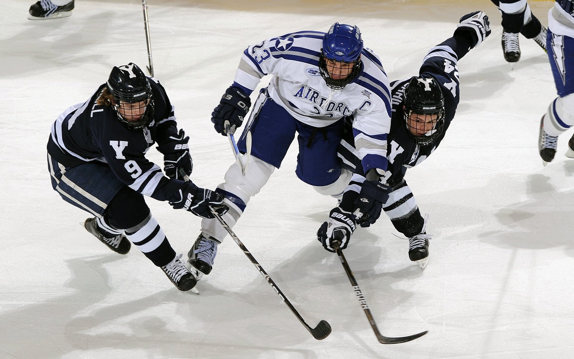 广东队封锁独行侠,当东方铁壁遇上西方孤星,布伦森在欧冠决赛完成终极进化